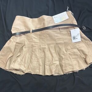 Forever 21 Beige Pleated Mini Skirt
